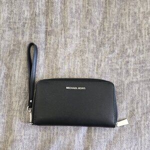 Jet Set Large Washed Denim Smartphone Wristlet